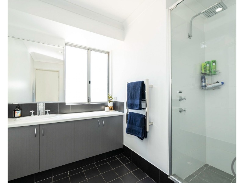 14 Dowerin Circuit, Lakelands WA 6180