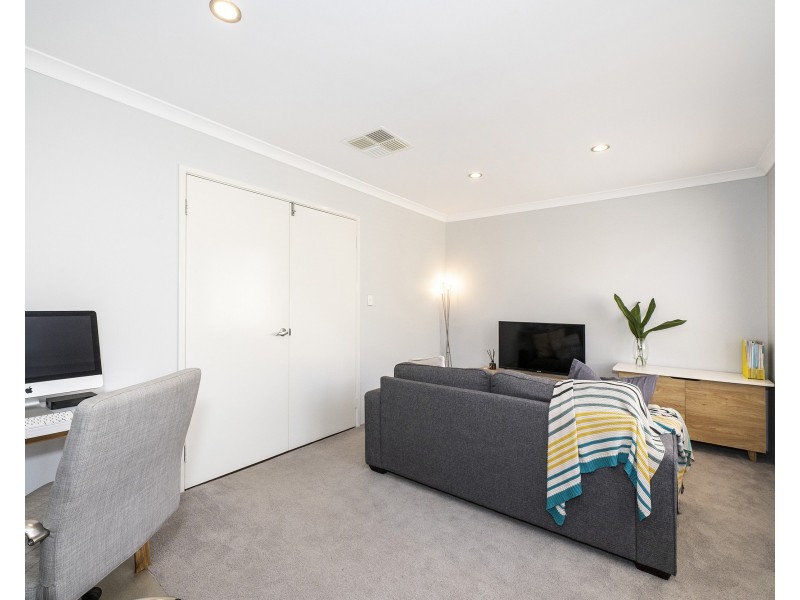 14 Dowerin Circuit, Lakelands WA 6180