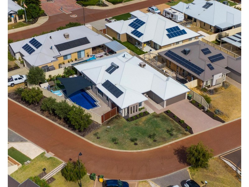 14 Dowerin Circuit, Lakelands WA 6180