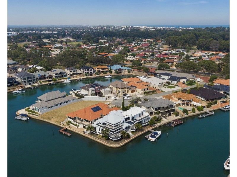 10 Solstraale Place, Halls Head WA 6210