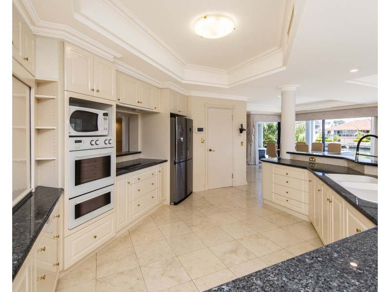 10 Solstraale Place, Halls Head WA 6210