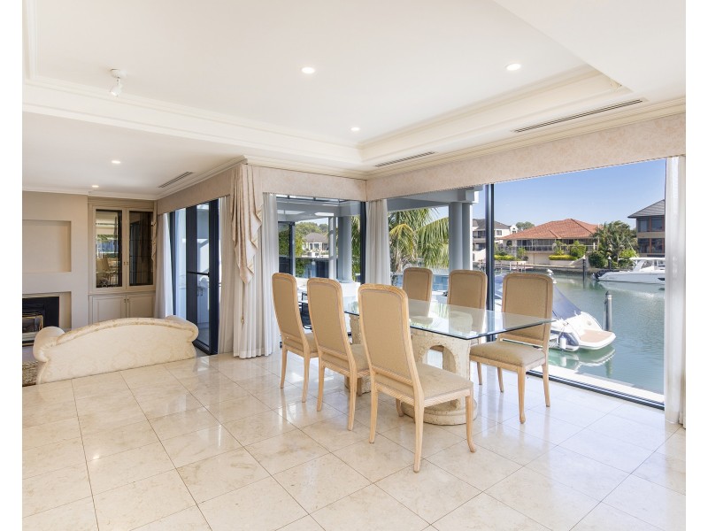 10 Solstraale Place, Halls Head WA 6210