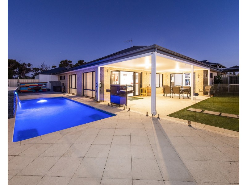 7 Dardanup Parkway, Dawesville WA 6211