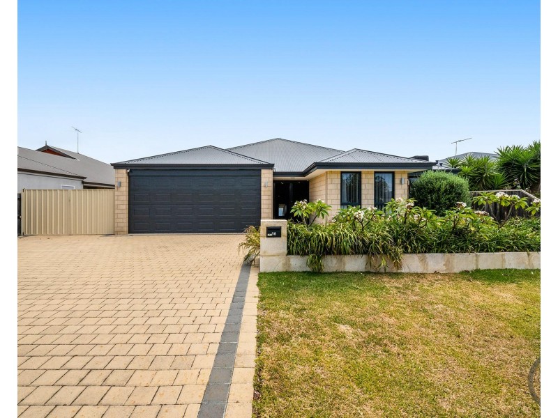 56 Seascapes Boulevard, Halls Head WA 6210