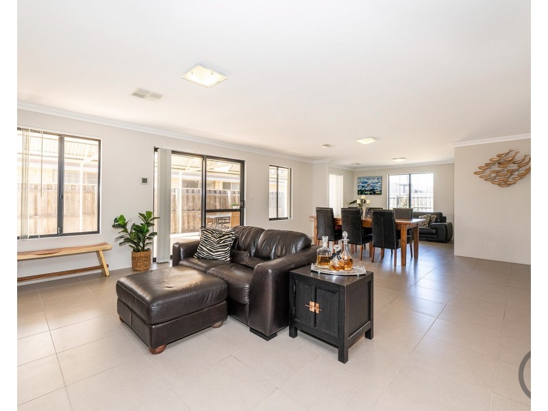 56 Seascapes Boulevard, Halls Head WA 6210