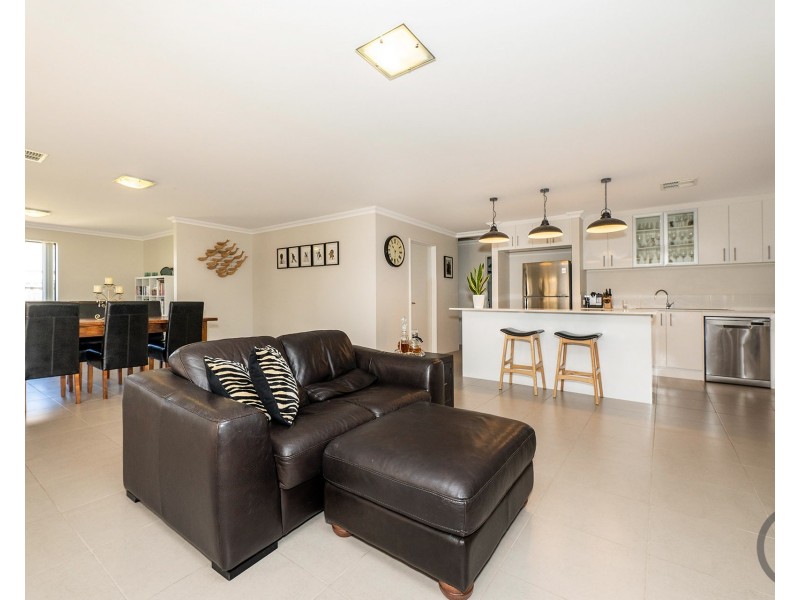 56 Seascapes Boulevard, Halls Head WA 6210