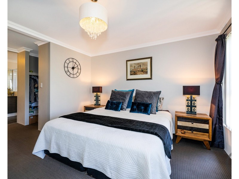 56 Seascapes Boulevard, Halls Head WA 6210