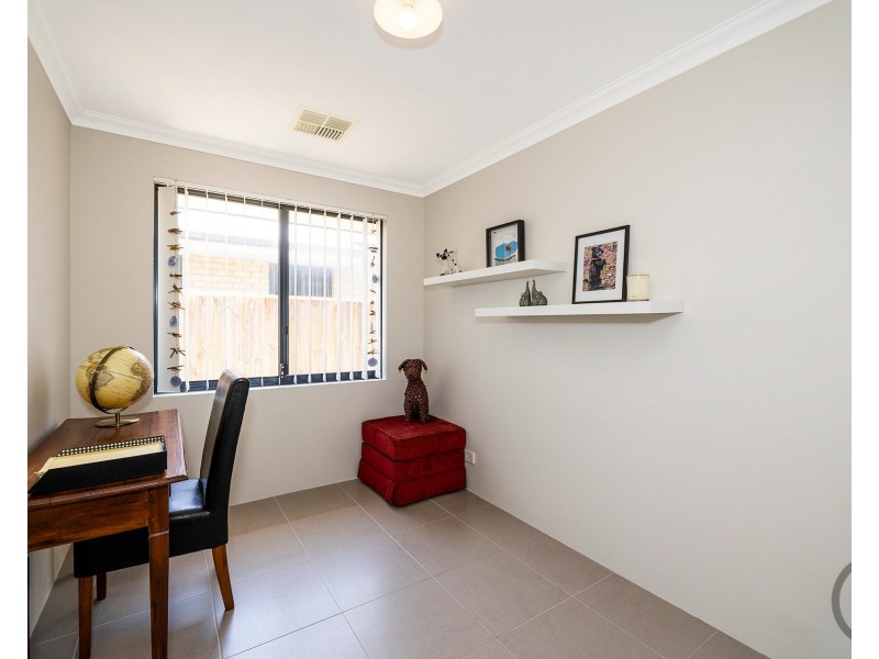 56 Seascapes Boulevard, Halls Head WA 6210