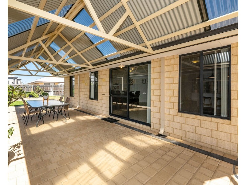 56 Seascapes Boulevard, Halls Head WA 6210