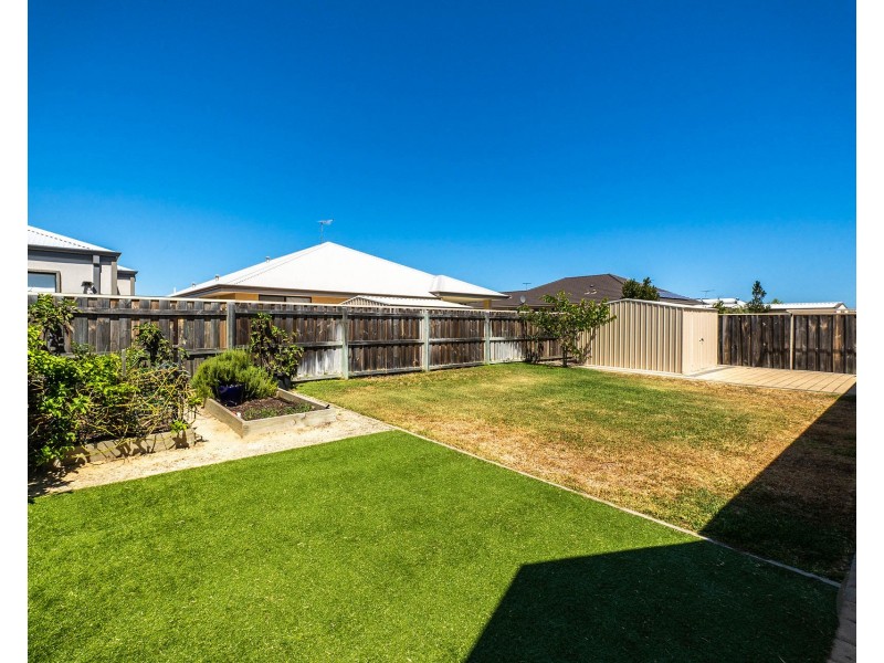 56 Seascapes Boulevard, Halls Head WA 6210