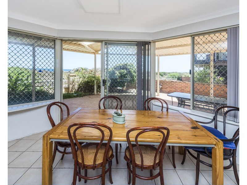 11A Quamby Court, Silver Sands WA 6210
