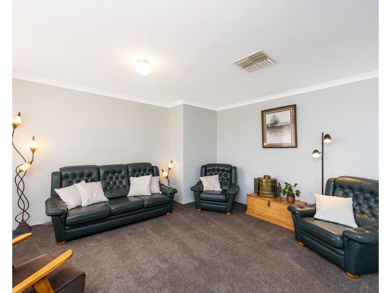 5 Aldenham Heights, Halls Head WA 6210
