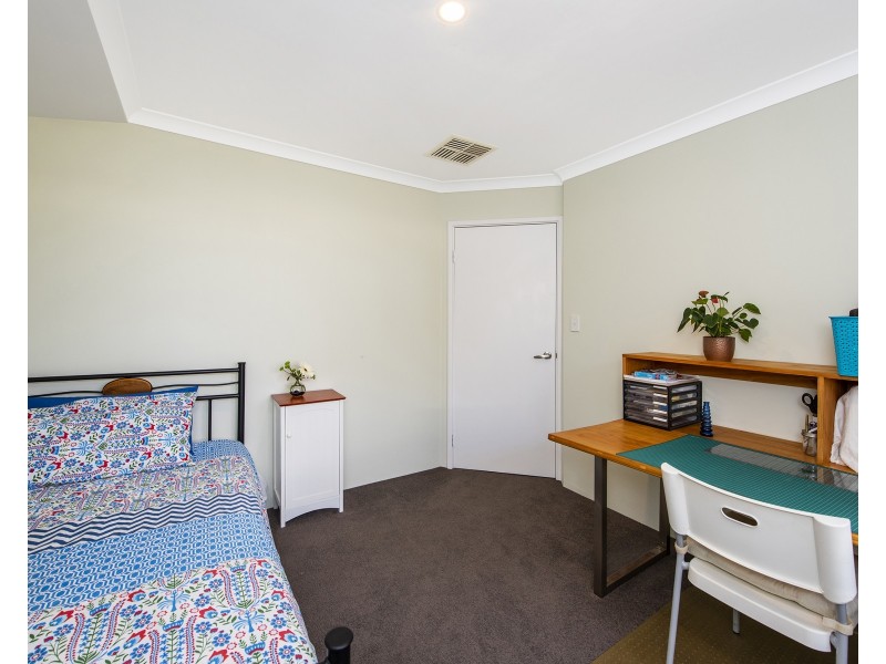5 Aldenham Heights, Halls Head WA 6210