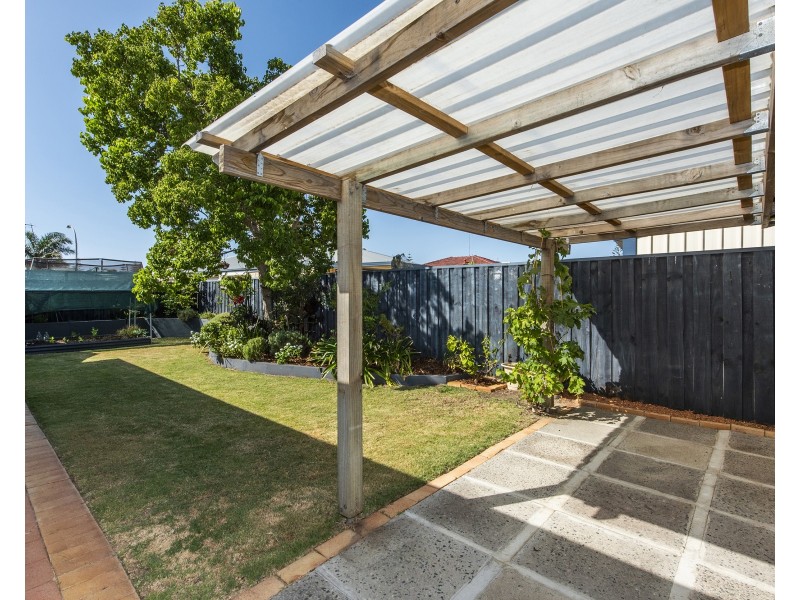 5 Aldenham Heights, Halls Head WA 6210