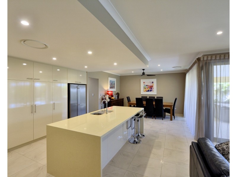 13 Anniston Loop, Meadow Springs WA 6210