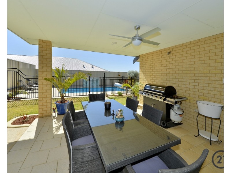 3 Goldsworthy Loop, Dawesville WA 6211