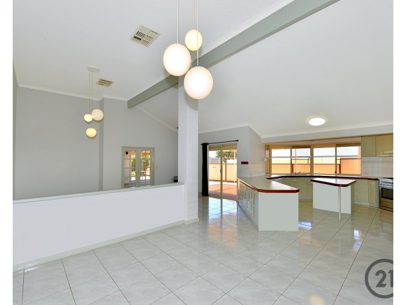 6 Australis Circle, Wannanup WA 6210
