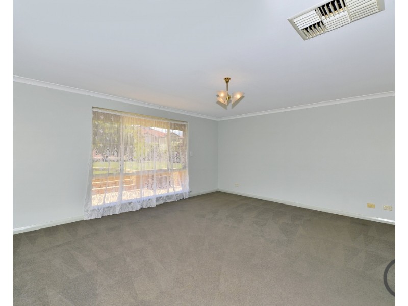 6 Australis Circle, Wannanup WA 6210