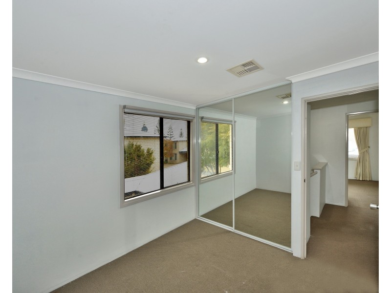 6/2 Bortolo Drive, Greenfields WA 6210