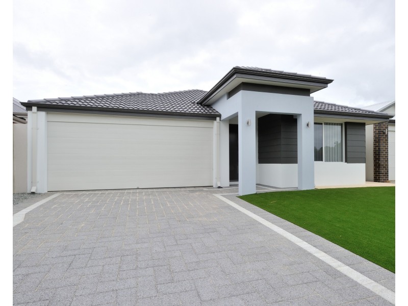93 Waterlily Drive, Dudley Park WA 6210