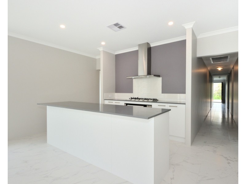 93 Waterlily Drive, Dudley Park WA 6210