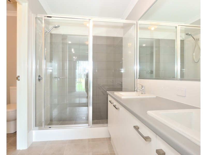 93 Waterlily Drive, Dudley Park WA 6210