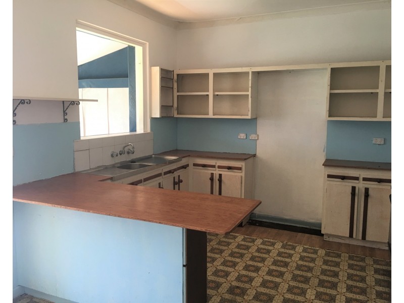 10 Elizabeth Street, Mandurah WA 6210