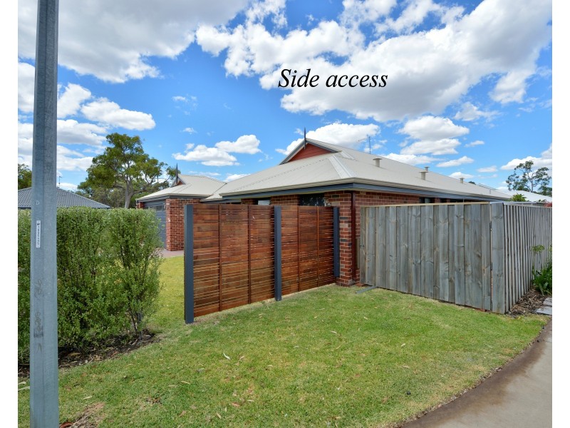 14 Songlark Ramble, Coodanup WA 6210