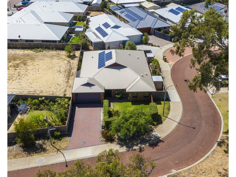 14 Songlark Ramble, Coodanup WA 6210