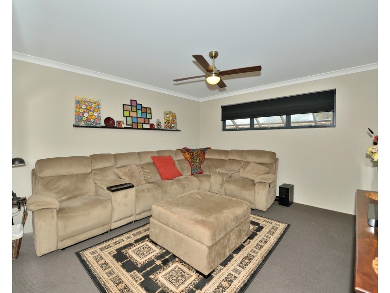 14 Songlark Ramble, Coodanup WA 6210