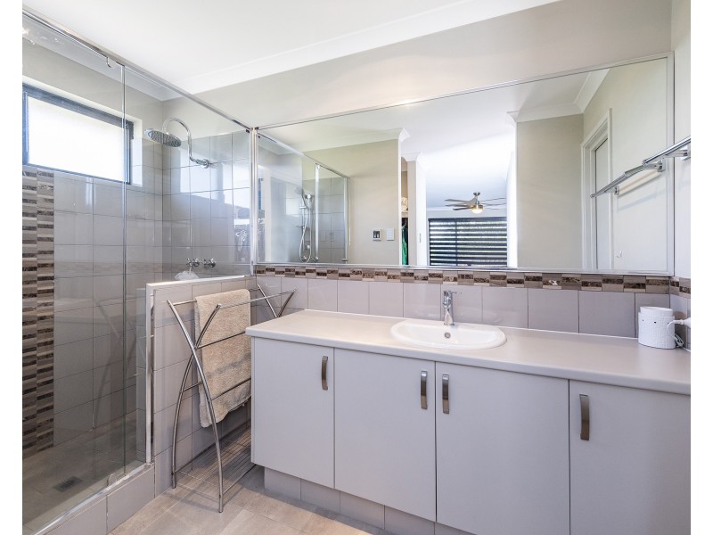 14 Songlark Ramble, Coodanup WA 6210