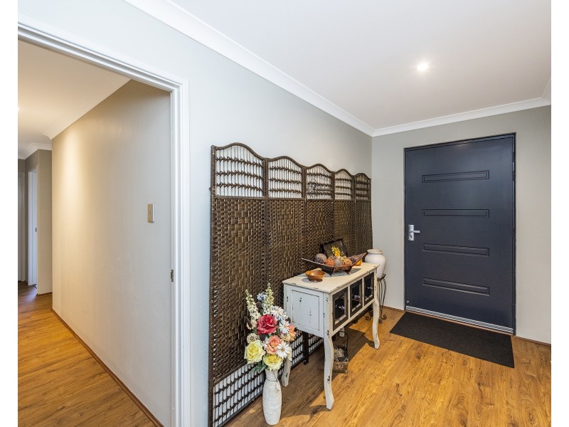 14 Songlark Ramble, Coodanup WA 6210