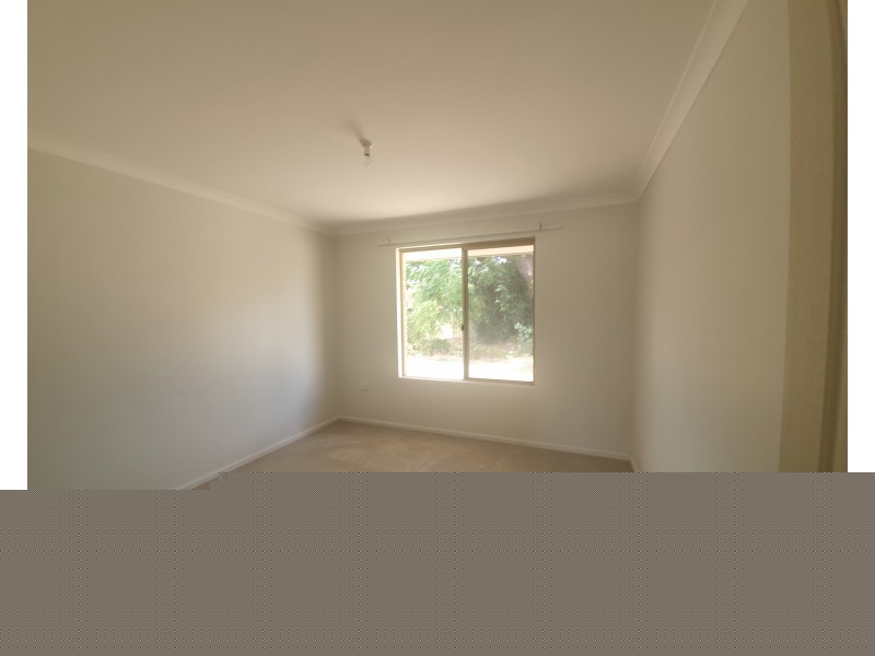 4 Steerforth Drive, Coodanup WA 6210