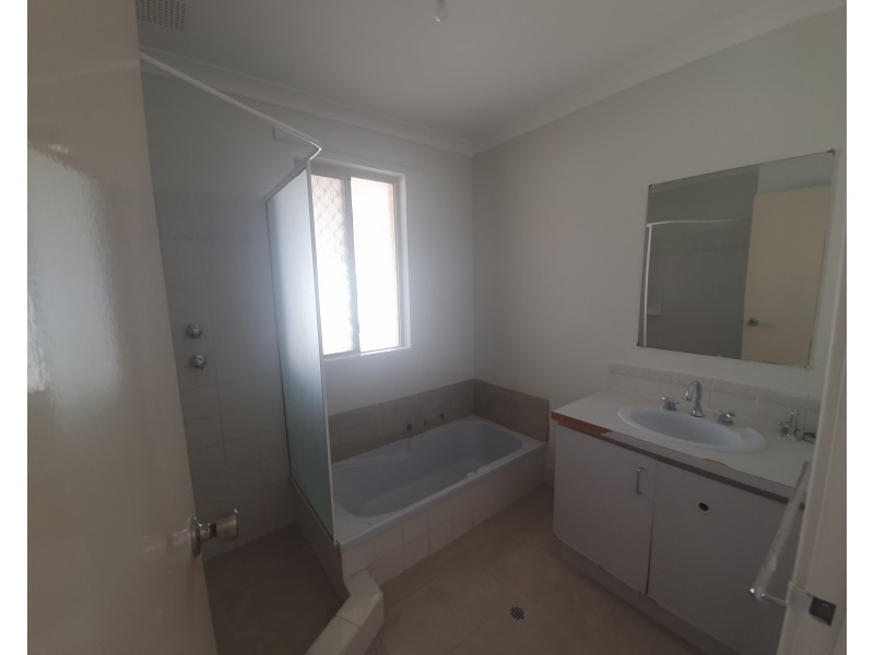 4 Steerforth Drive, Coodanup WA 6210