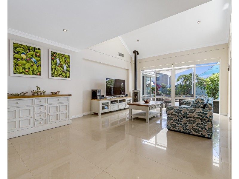 66 Boardwalk Boulevard, Halls Head WA 6210