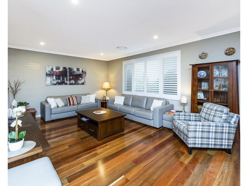 16 Hawley Way, Madora Bay WA 6210