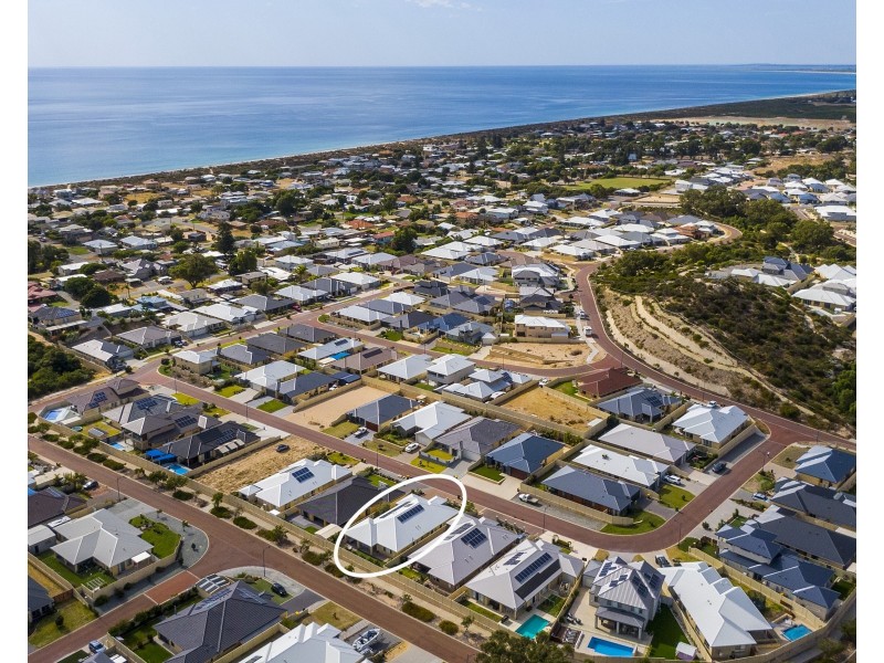 16 Hawley Way, Madora Bay WA 6210
