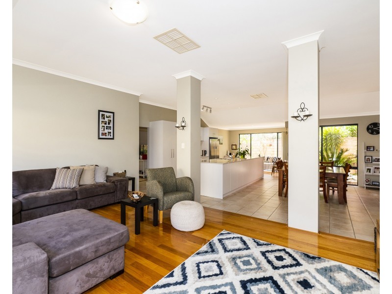27 Darwin Terrace, Dudley Park WA 6210