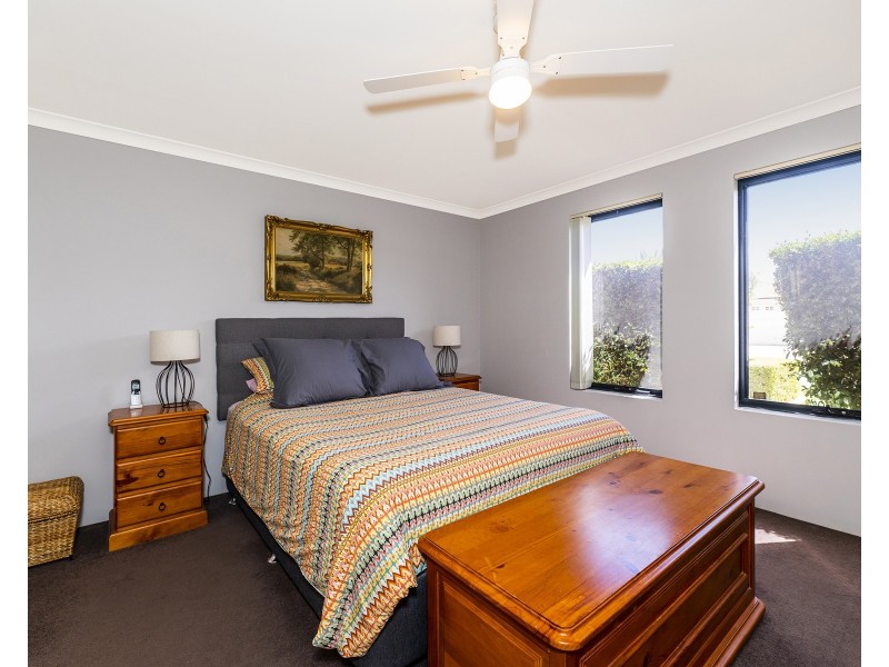 27 Darwin Terrace, Dudley Park WA 6210