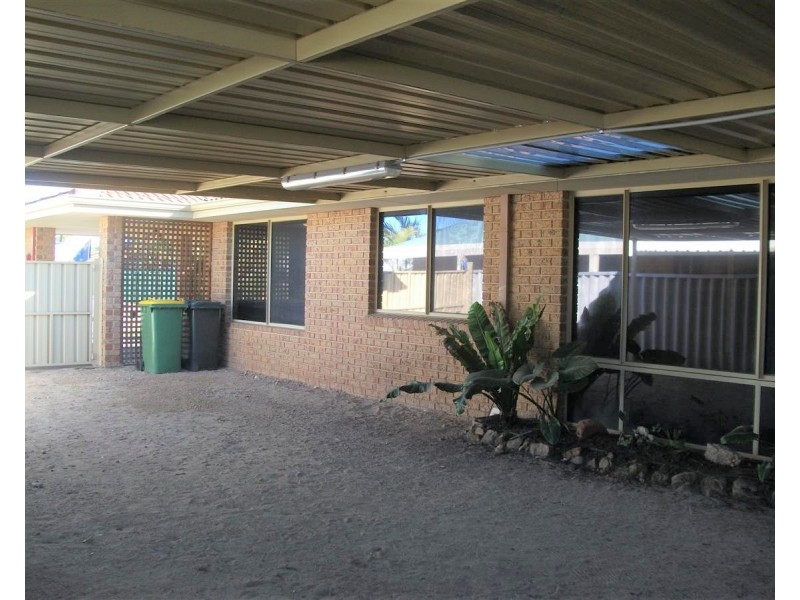 2 Berkeley Close, Greenfields WA 6210