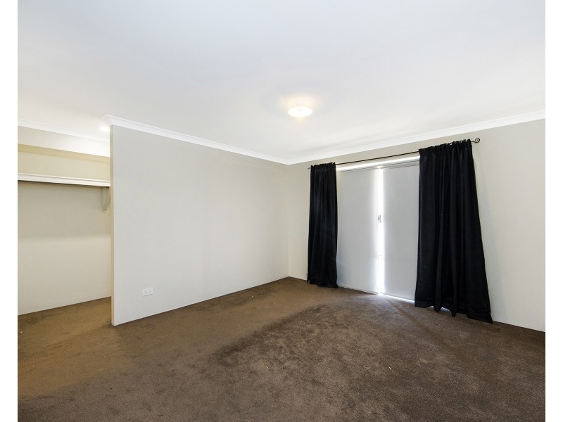 35 Aquamarine Parade, Karnup WA 6176