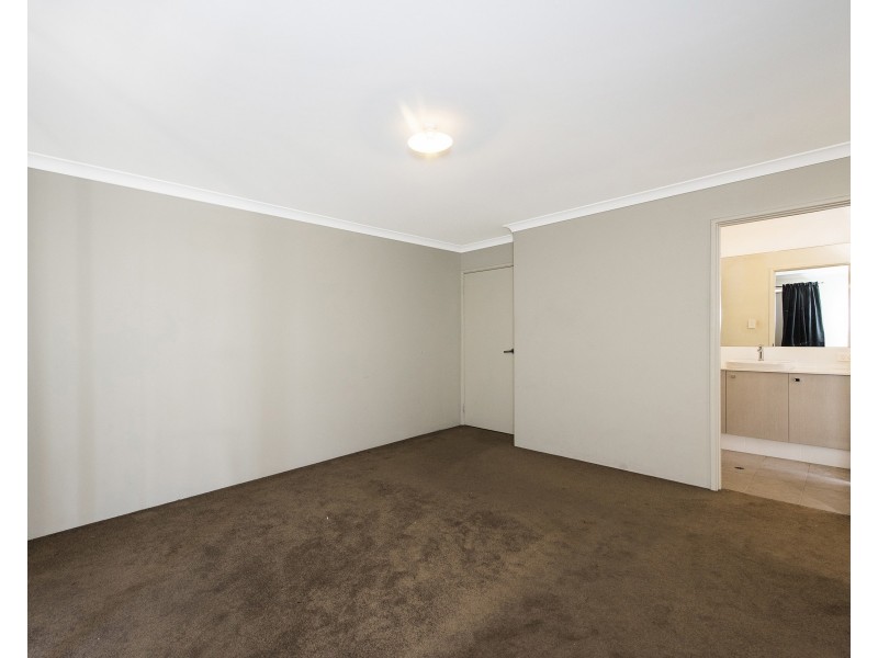 35 Aquamarine Parade, Karnup WA 6176