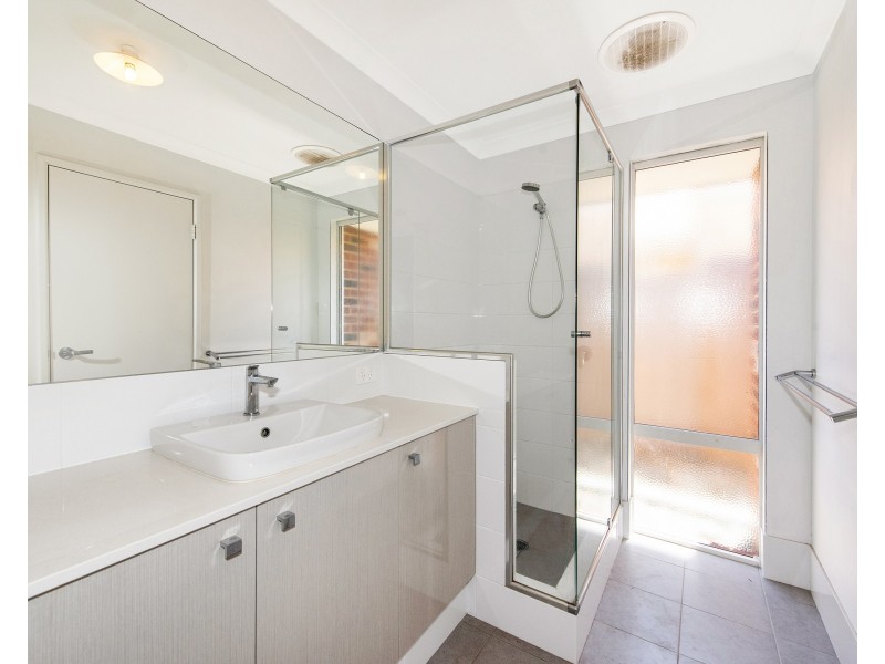 35 Aquamarine Parade, Karnup WA 6176