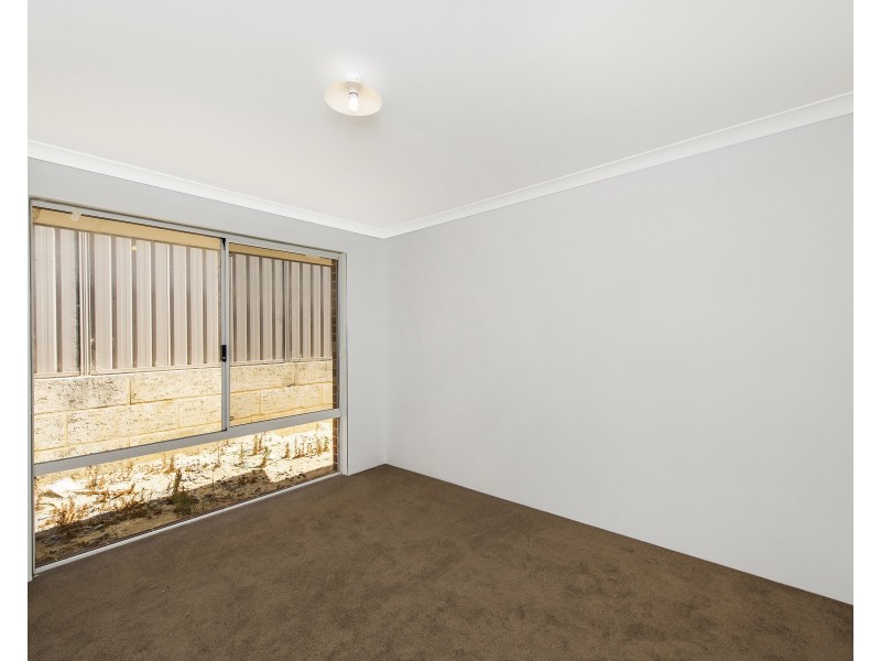 35 Aquamarine Parade, Karnup WA 6176