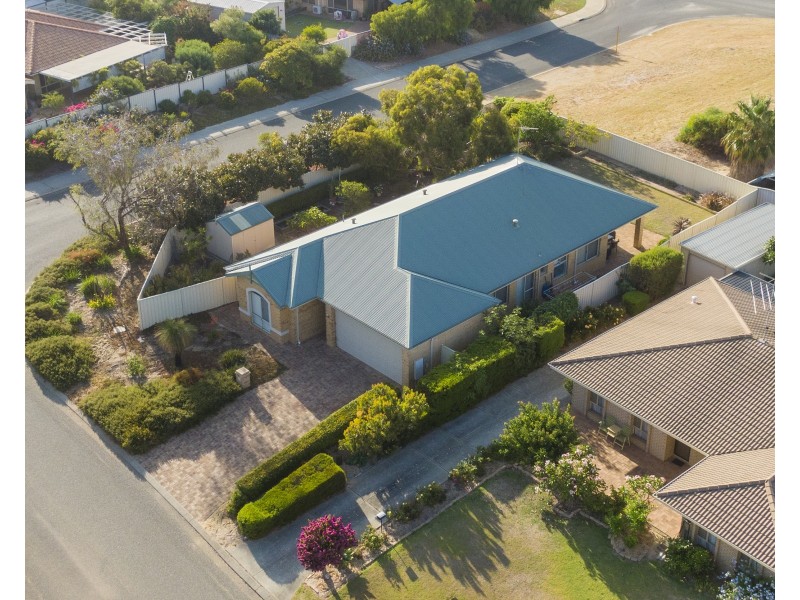 53 Portmarnock Circle, Halls Head WA 6210