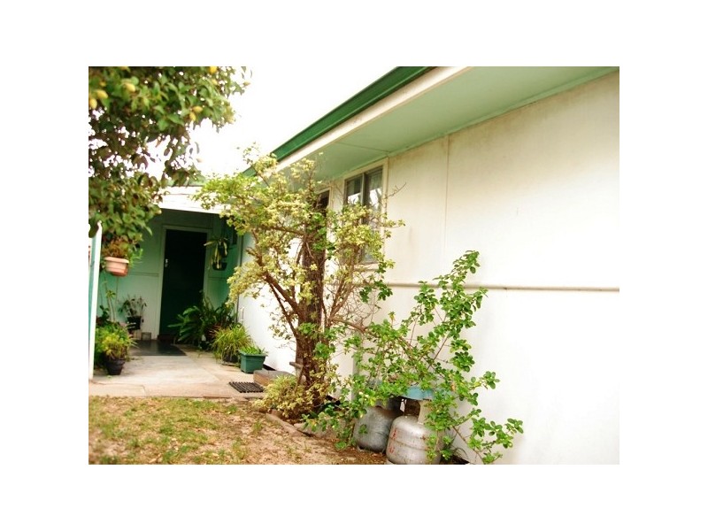 60 Pink Lake Road, Esperance WA 6450