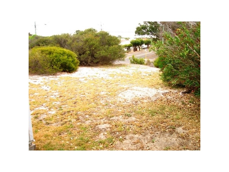 60 Pink Lake Road, Esperance WA 6450