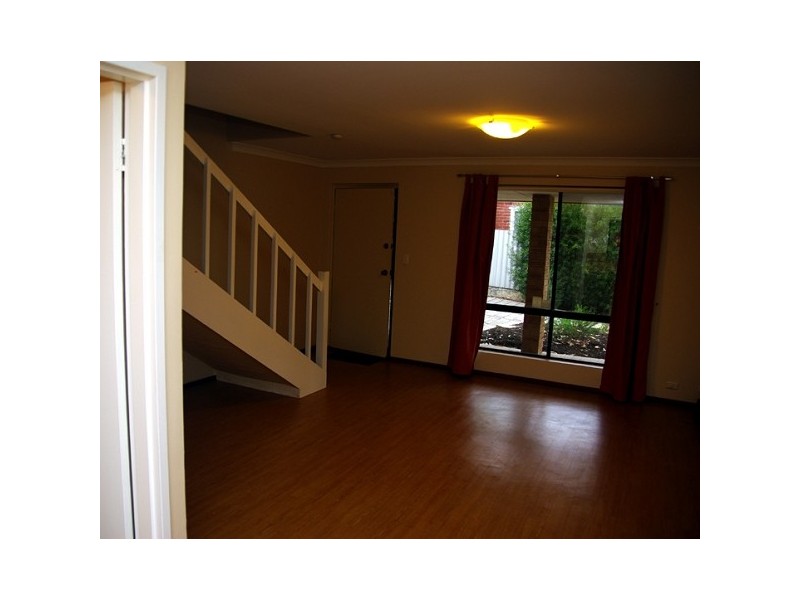 44 Tenth Ave, Maylands WA 6051