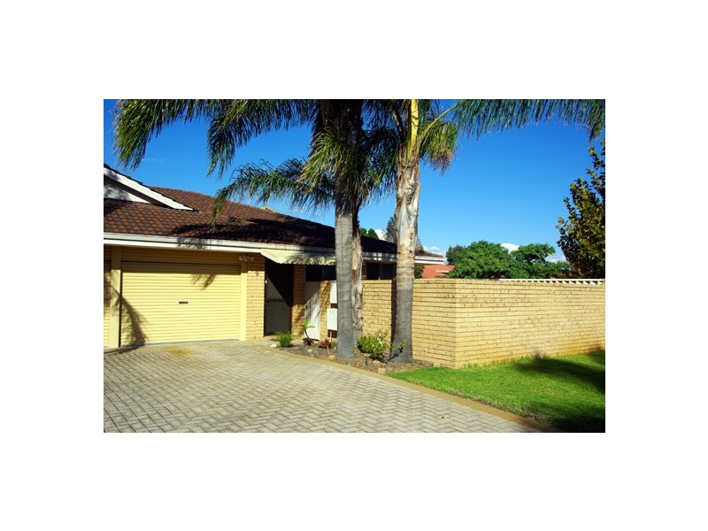 9/5 Flamtree Villas, Beechboro WA 6063