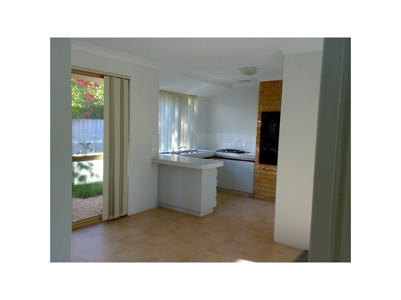 2/97 Raleigh Street, Carlisle WA 6101